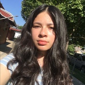 Meet your Posher, Leslie